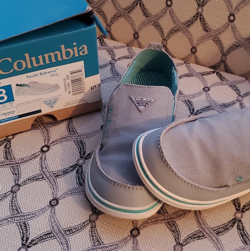 Boys shoes